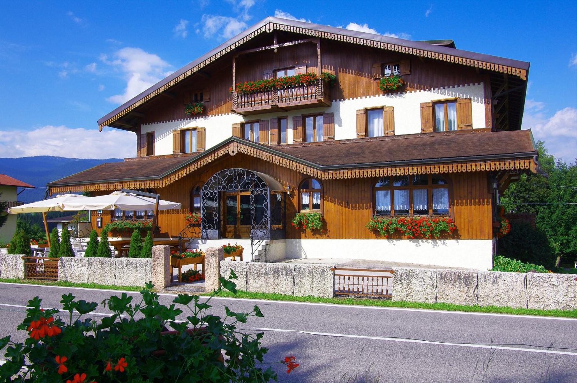 Rutzer Hotel Ristorante & Panoramic Spa Asiago Exterior foto